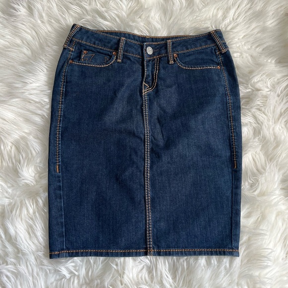 True Religion Women’s Denim Skirt Size 27 - Picture 1 of 10